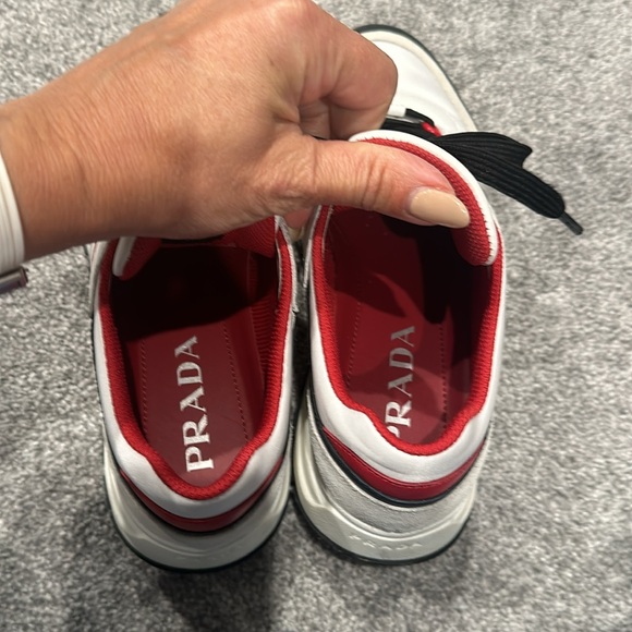 Authentic  Prada shoes - Picture 6 of 8